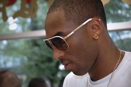 Kobe Bryant in Gucci Sunglasses – Celebrity 